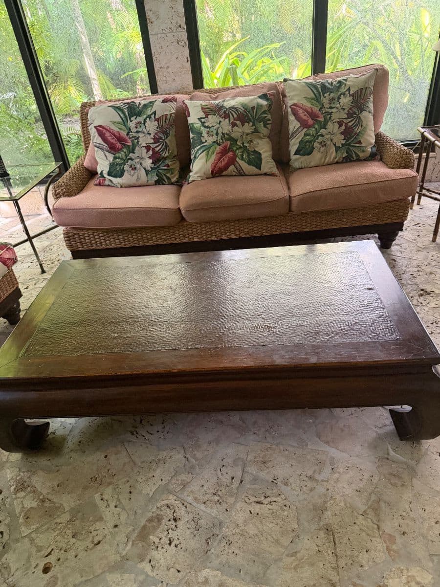 Ponce-Davis Home Professionally Decorated. Contents for Sale. photo 2