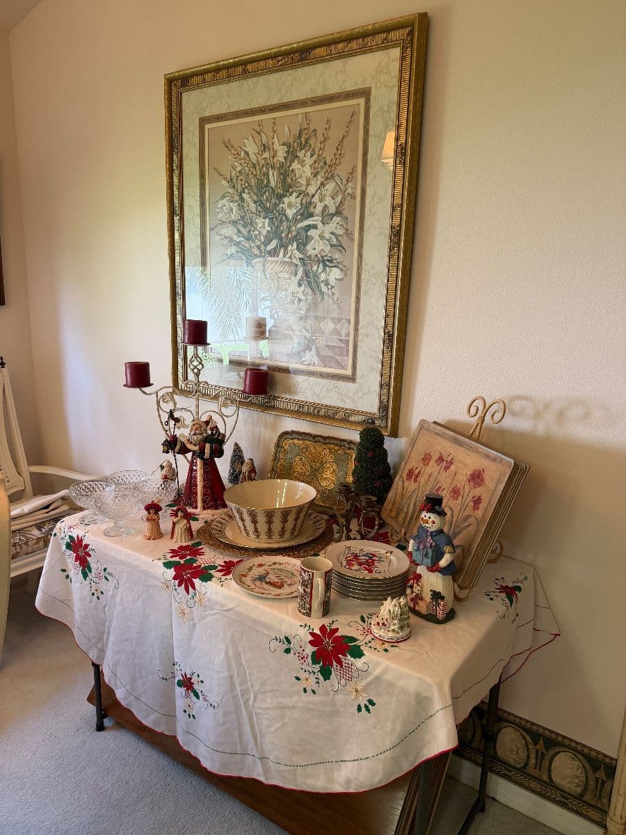 Beautiful Vintage China, Madame Alexander Doll collection to Christmas decor!! photo 9