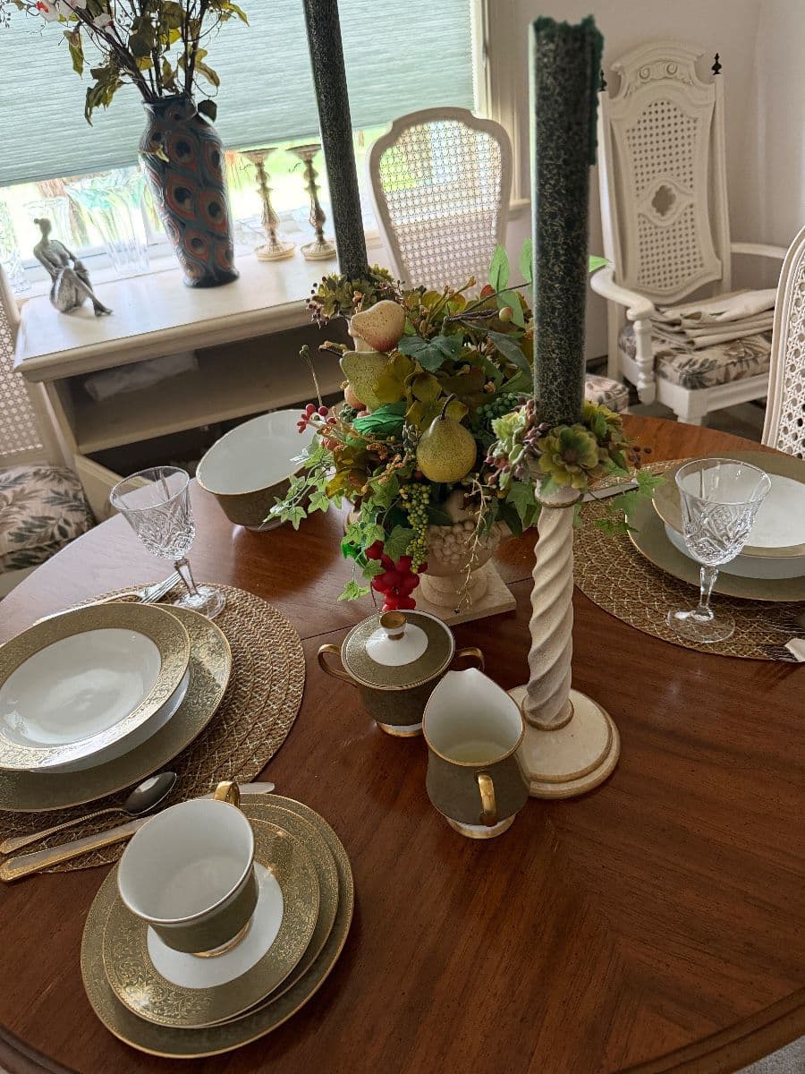 Beautiful Vintage China, Madame Alexander Doll collection to Christmas decor!! photo 8