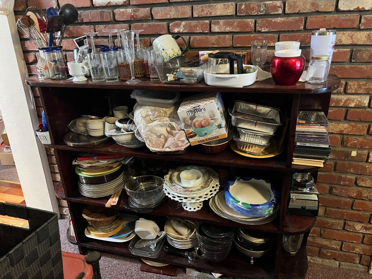 Hite Estate Sale by QueenBees Estate Sales photo 8