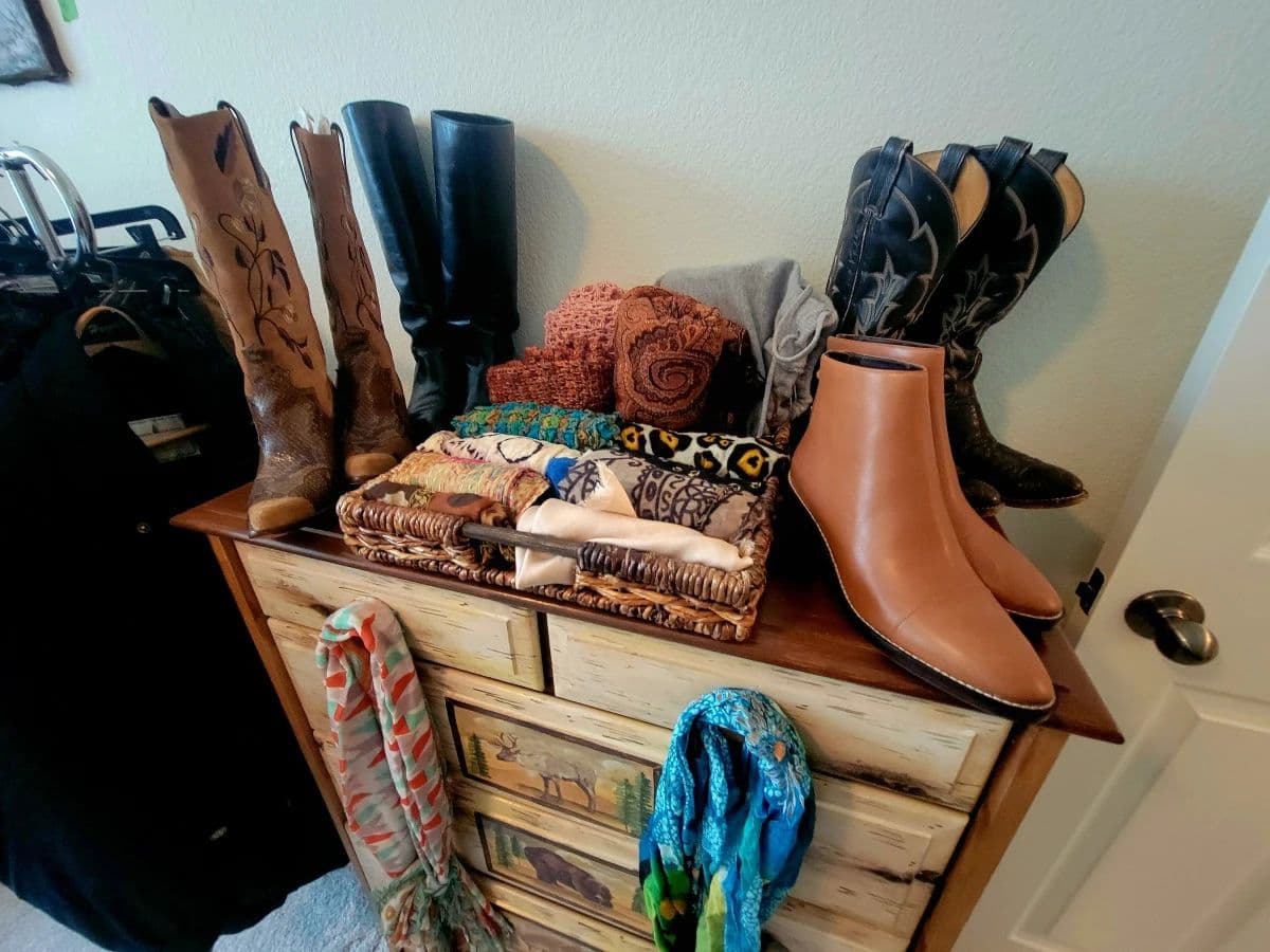 Steiner Ranch Blue Moon Estate Sale - Global Finds, Artful Décor & Collected Treasures photo 9