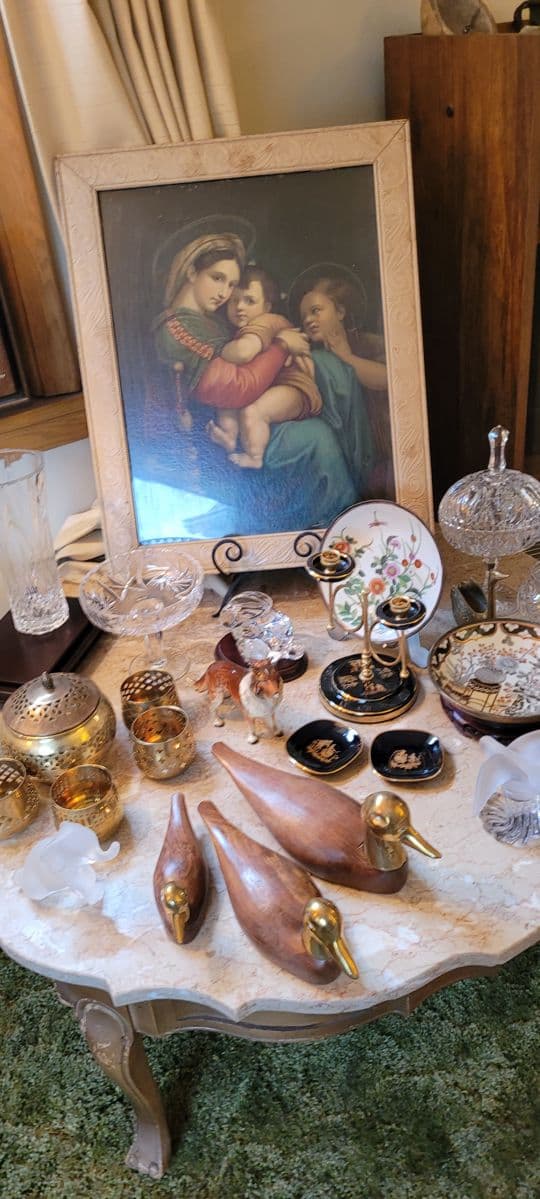 SAINT ANTHONY VILLAGE ESTATE SALE photo 9