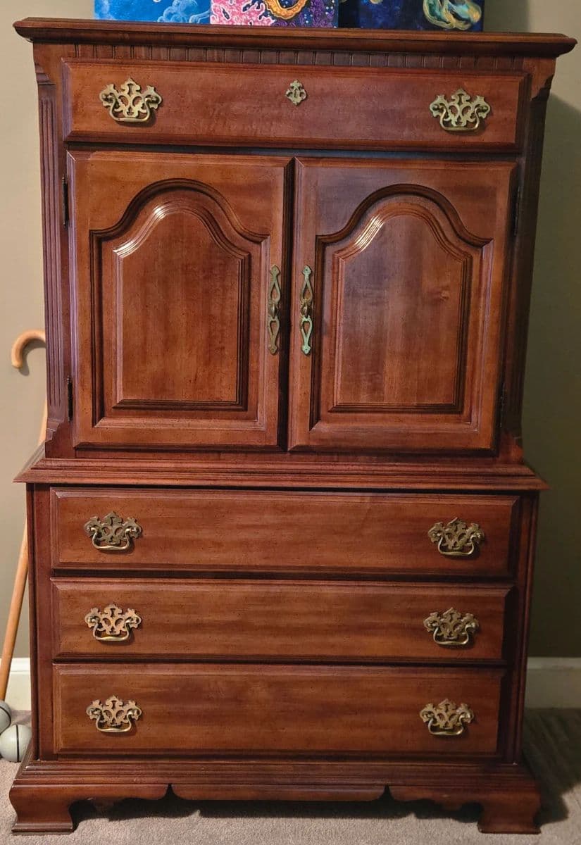 Olde Forest (GBO) Tag Sale featuring tools, holiday and more photo 10
