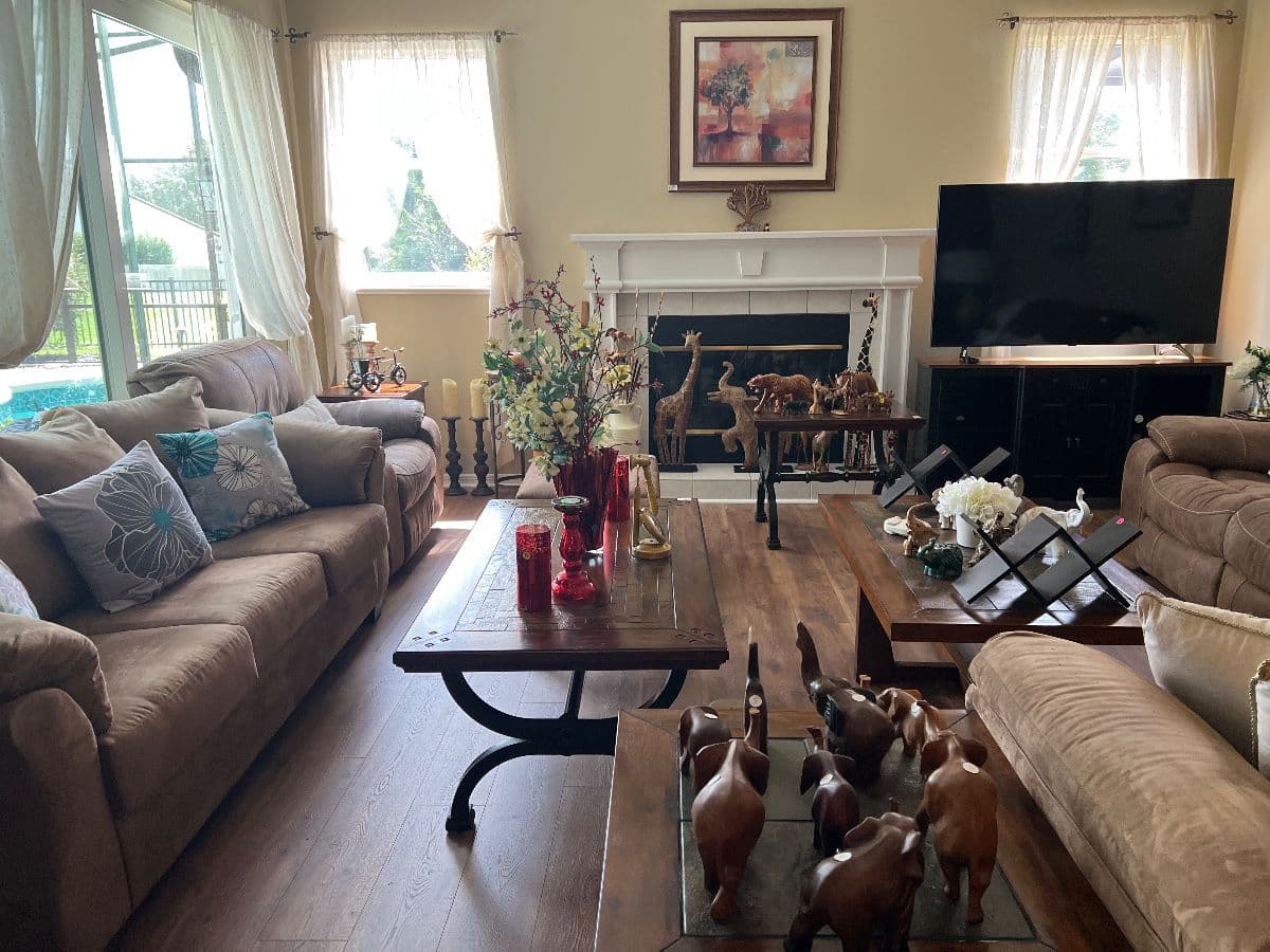 Disney • Coach • Michael Kors • Dooney & Bourke • Tommy Bahama • Norman Rockwell • Holiday Décor! photo 1