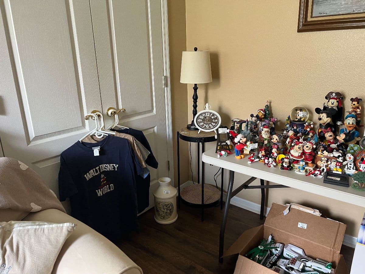 Disney • Coach • Michael Kors • Dooney & Bourke • Tommy Bahama • Norman Rockwell • Holiday Décor! photo 11