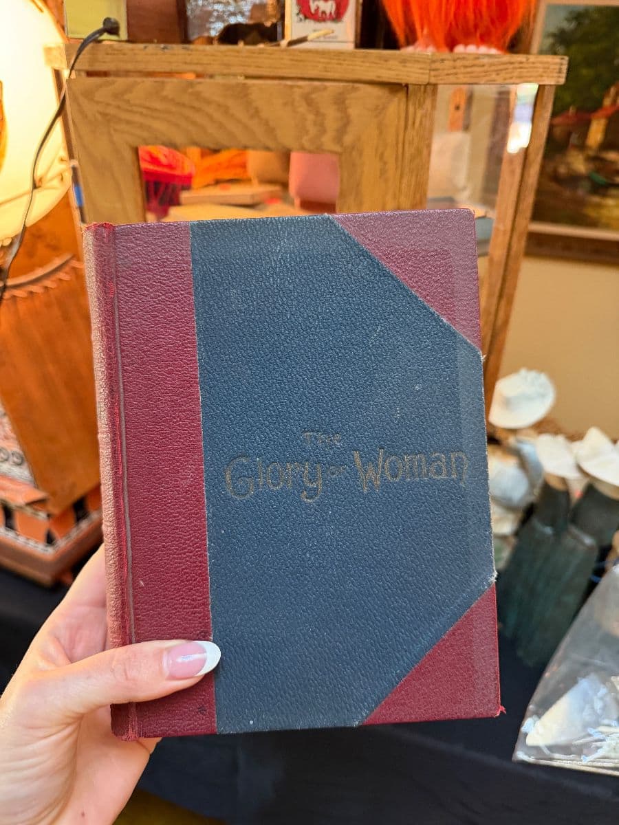 The Time Capsule House: A Mid-Century Estate Sale photo 3