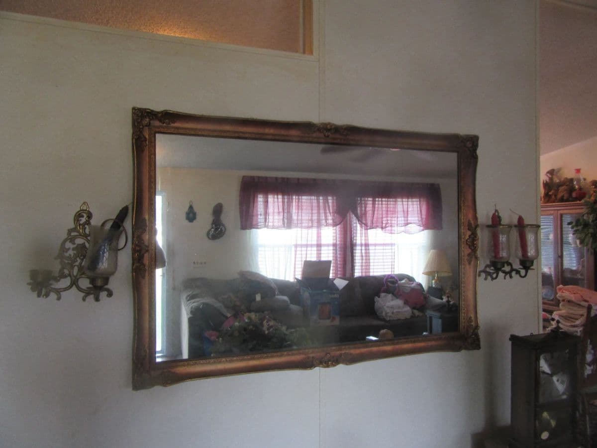 Small estate loaded with all types of goodies photo 7