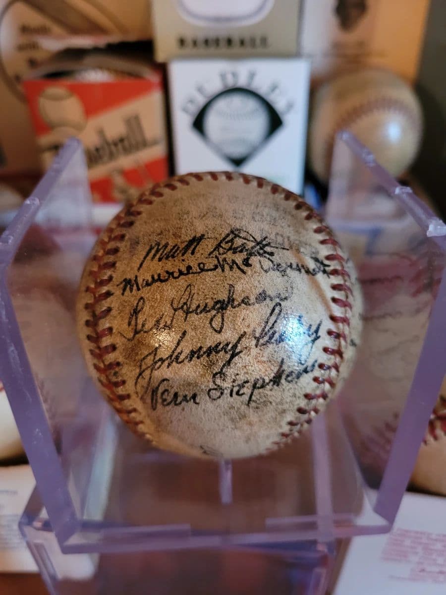 LEGENDARY HALL OF FAME ALLSTON ESTATE SALE OCT 30TH 31ST SPORTS MEMORABILIA RECORDS CLOTHING TRAINS! photo 4