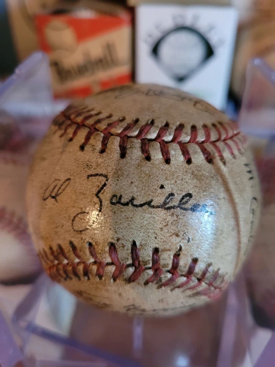 LEGENDARY HALL OF FAME ALLSTON ESTATE SALE OCT 30TH 31ST SPORTS MEMORABILIA RECORDS CLOTHING TRAINS! photo 9
