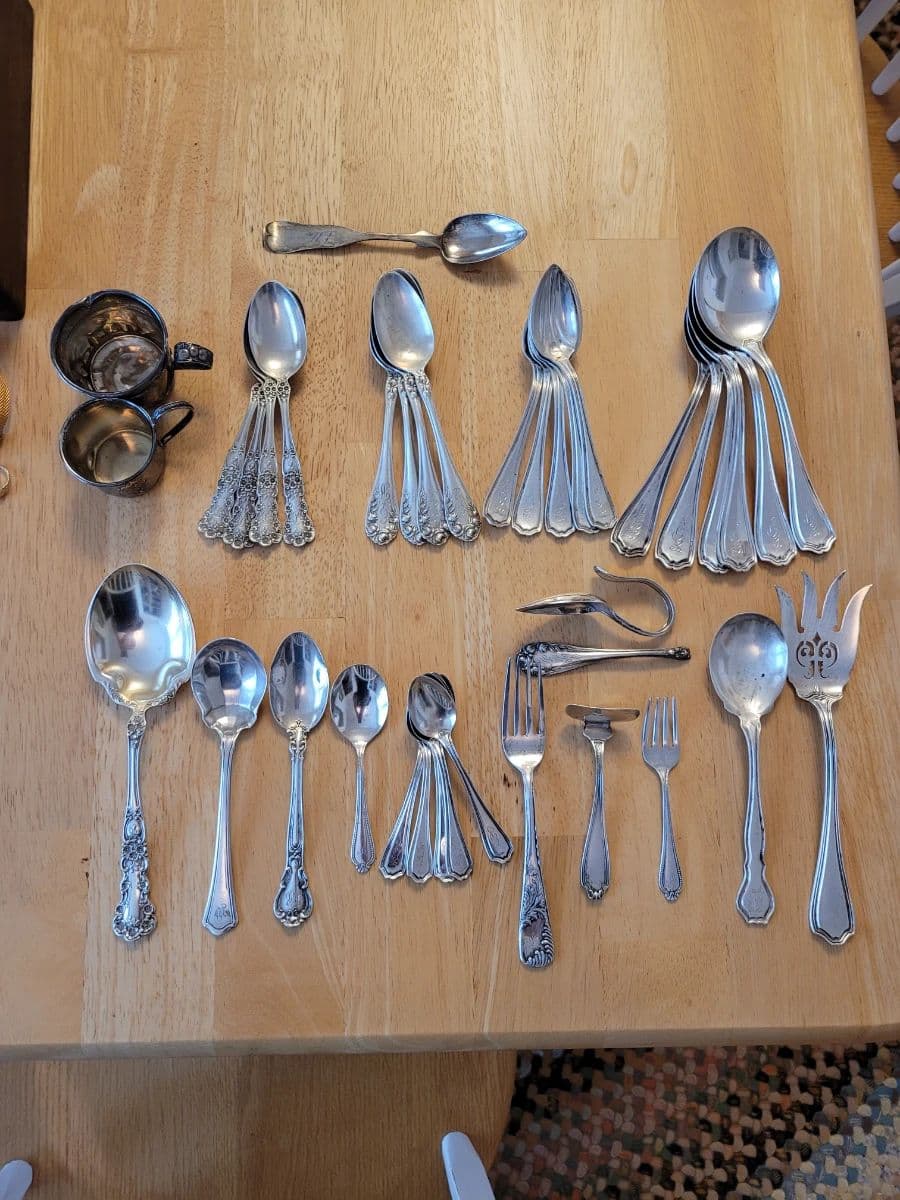 WONDERFUL WINTHROP ESTATE SALE OCT 29TH ANTIQUES ART FURNITURE GOLF MEMORABILIA COINS COLLECTIBLES! photo 2