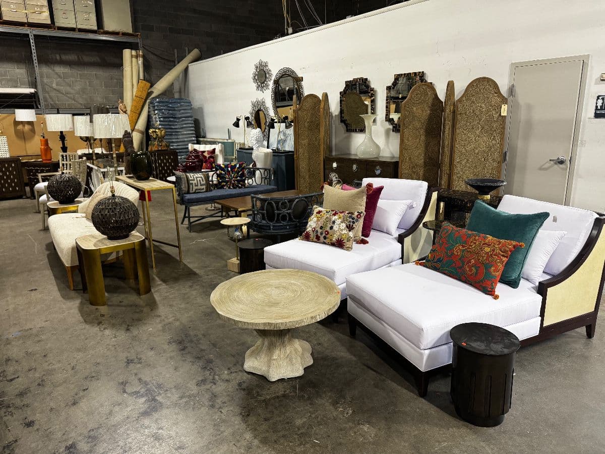 60% off Currey & Co Designer Sale! Lighting, Furniture, Decor & More! photo 6