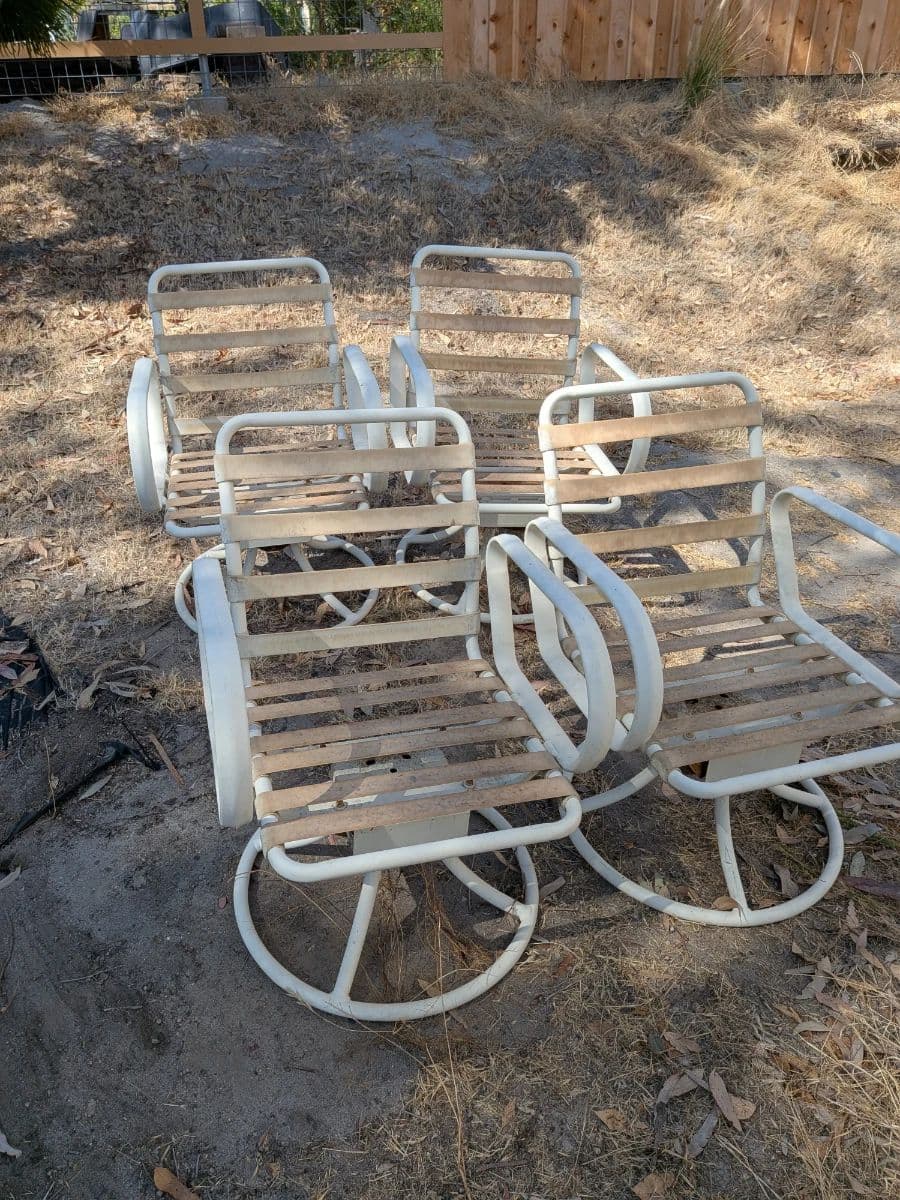Estate Sale - FINAL DAY - Furniture & Small Goods - ALL MUST GO! photo 9