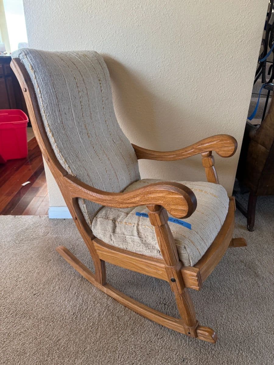 Estate Sale - FINAL DAY - Furniture & Small Goods - ALL MUST GO! photo 1