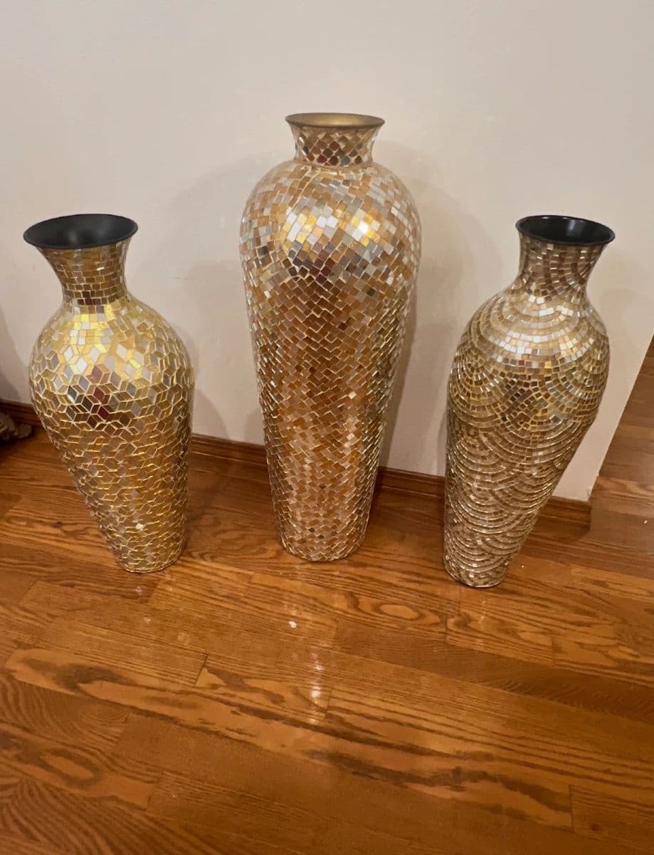 MAR VISTA ESTATE SALE – Designer Fashion, Vintage, Baroque Furniture & Décor photo 9