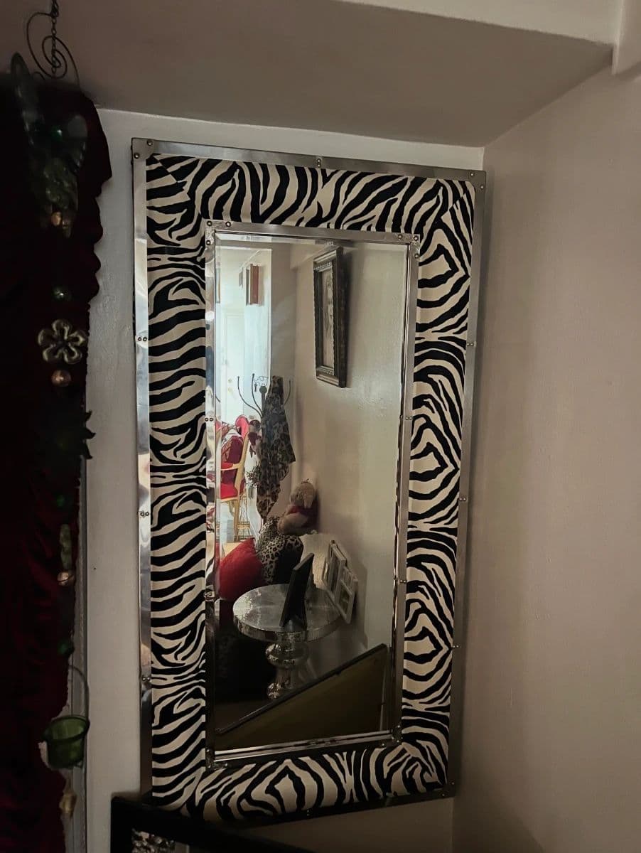MAR VISTA ESTATE SALE – Designer Fashion, Vintage, Baroque Furniture & Décor photo 4