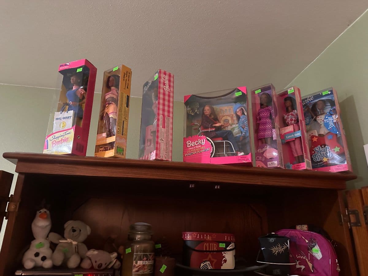 75% OFF St Johns Condo Estate Sale photo 1