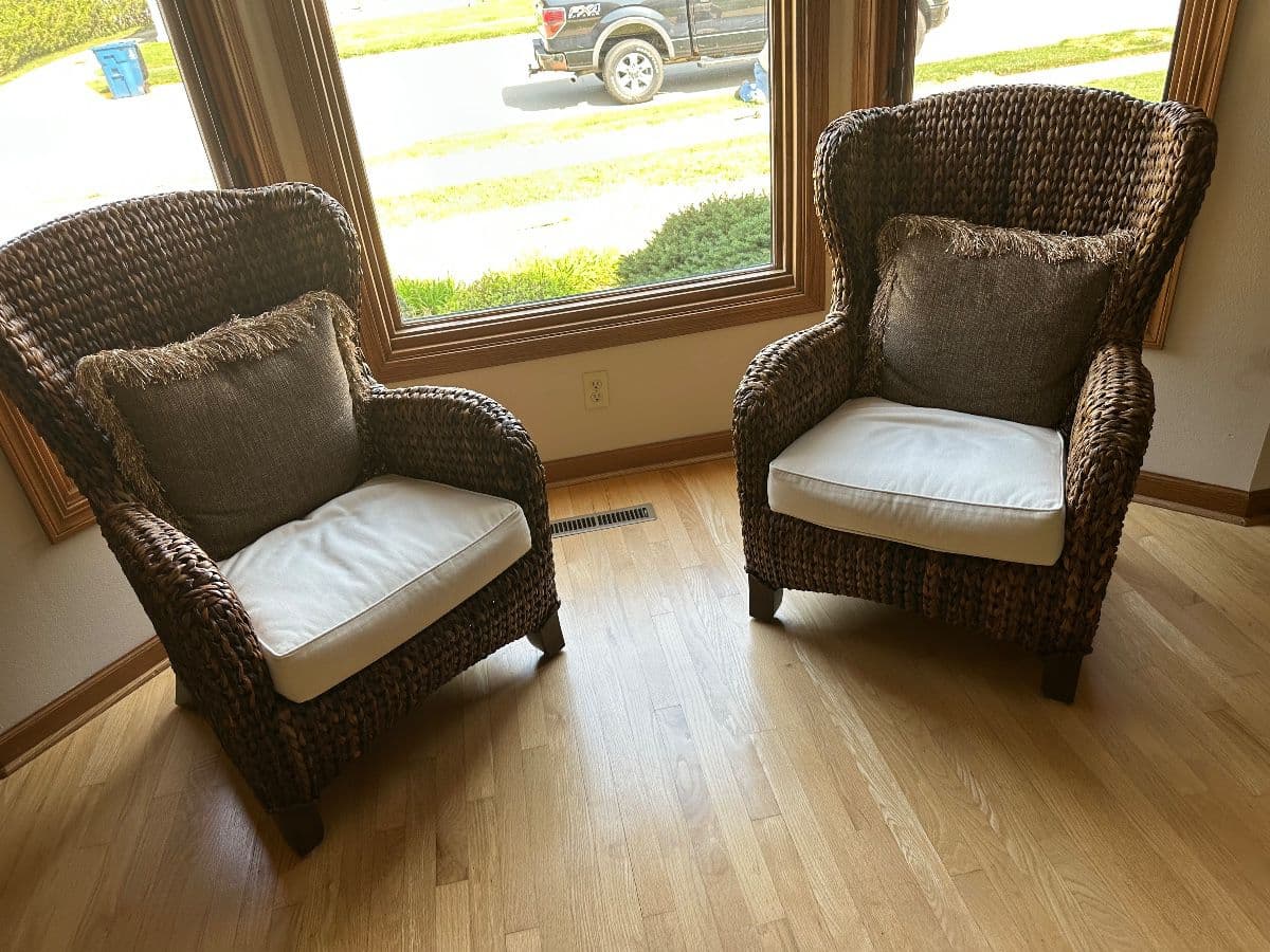 Moving to Florida!! Beautiful clean quality condo. photo 2