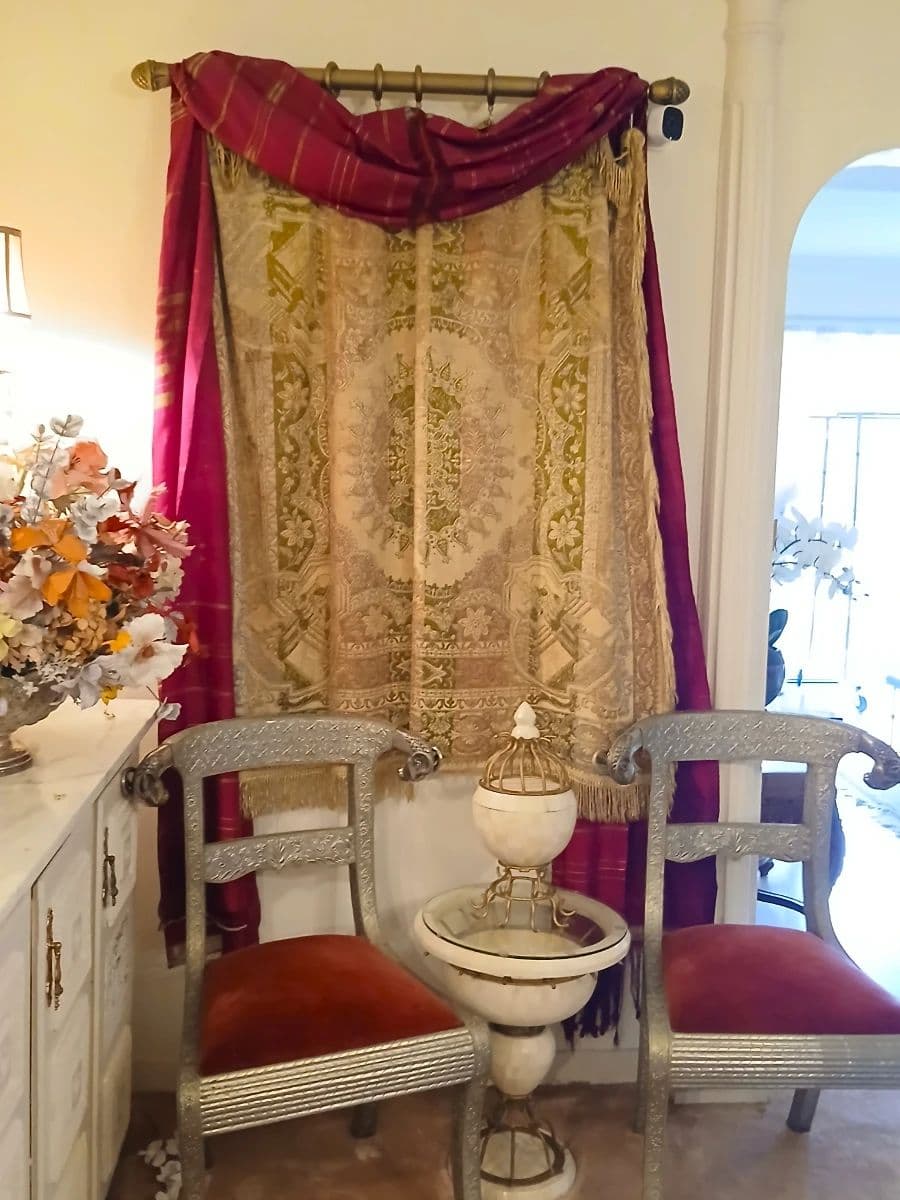 Lovely Estate of Joann Crassas photo 9
