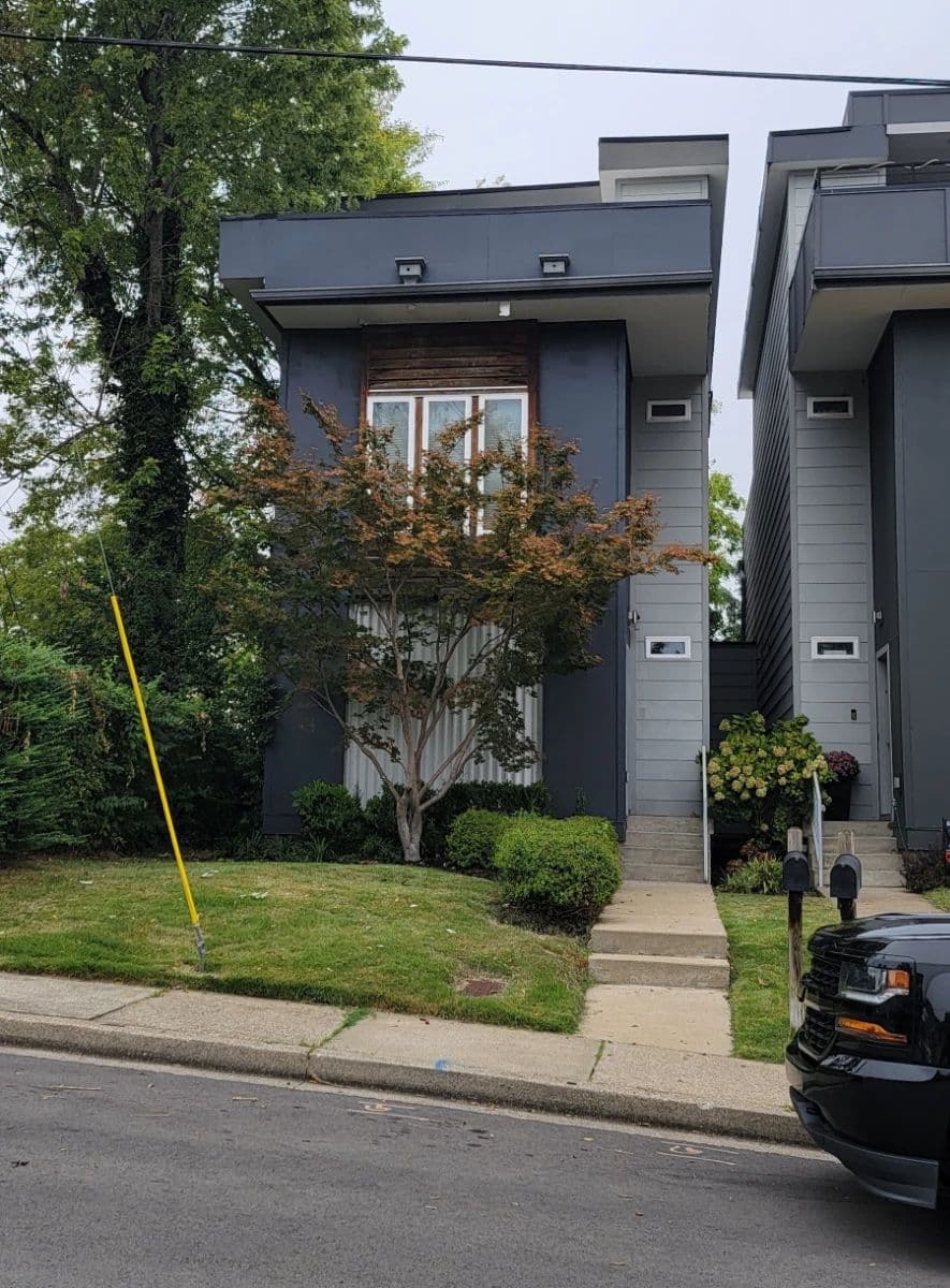Nashville Estate Sale - Tall, skinny in Germtown photo 1