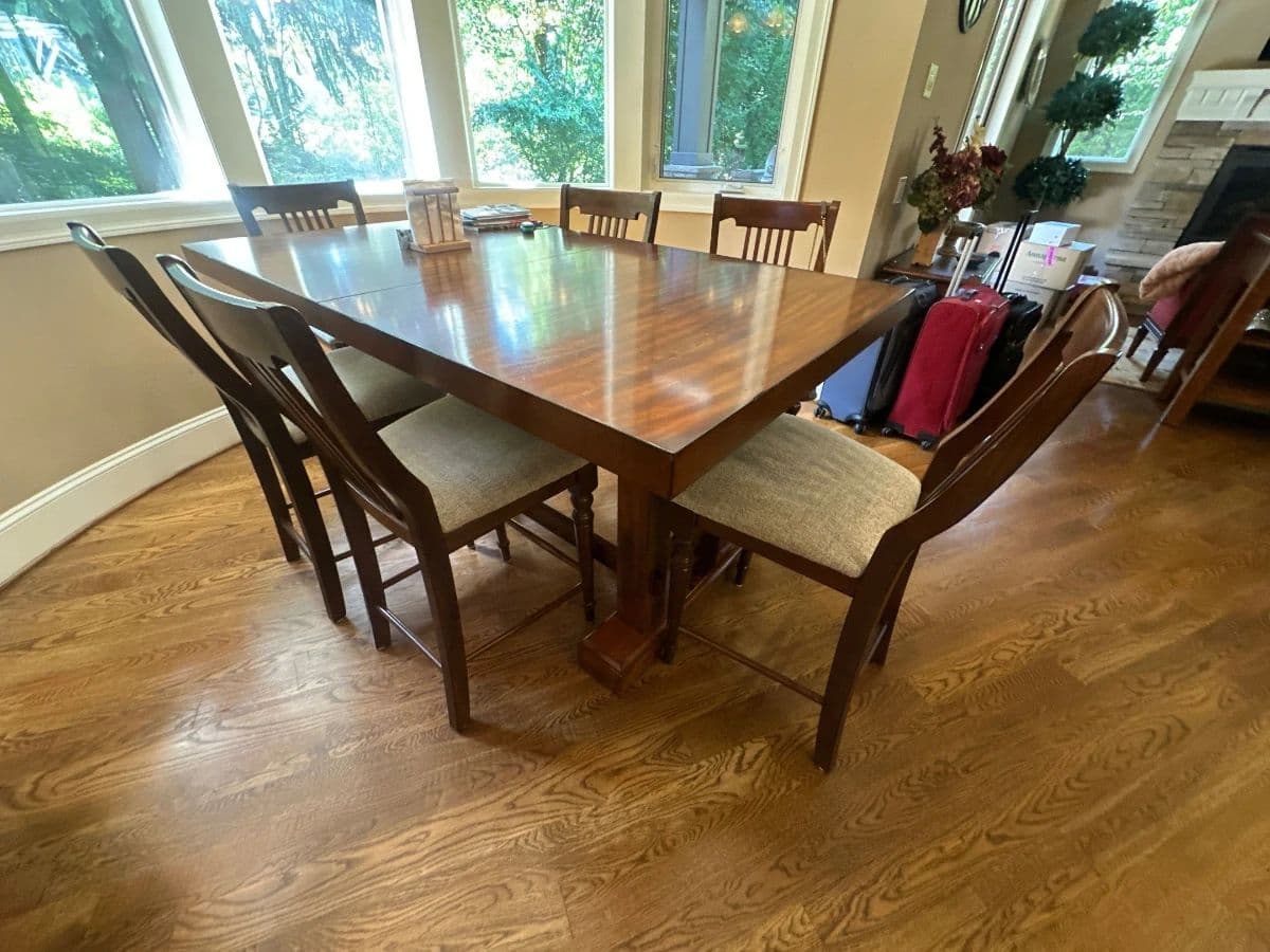 Grasons of Bellevue: CRAFTER'S PARADISE, SPORTS, ART DECOR GALORE–3 Day Estate Sale in Sammamish, WA photo 6