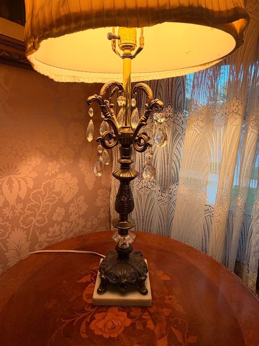 **CHICAGO** Regency Furniture, Antique Lamps & Porcelain Figurines, Steiff Bears & Much Much More photo 8
