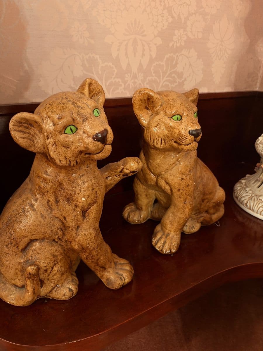**CHICAGO** Regency Furniture, Antique Lamps & Porcelain Figurines, Steiff Bears & Much Much More photo 2