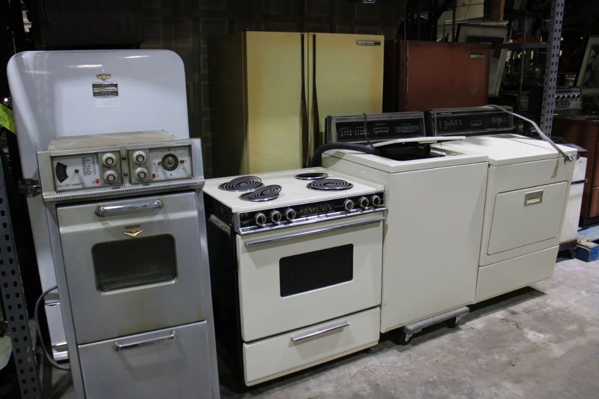 Movie Prop Liquidation Sale photo 10