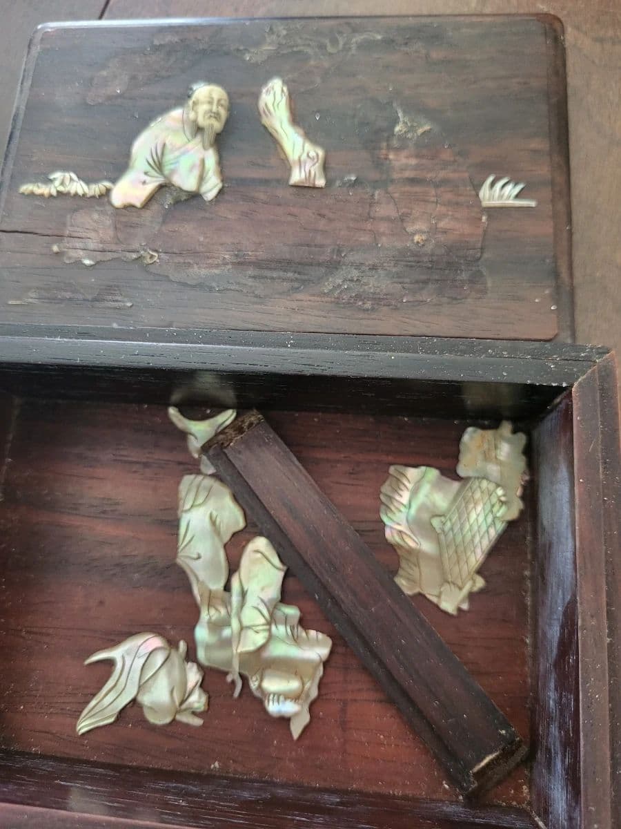 Tudor Treasures In Downers Grove photo 12