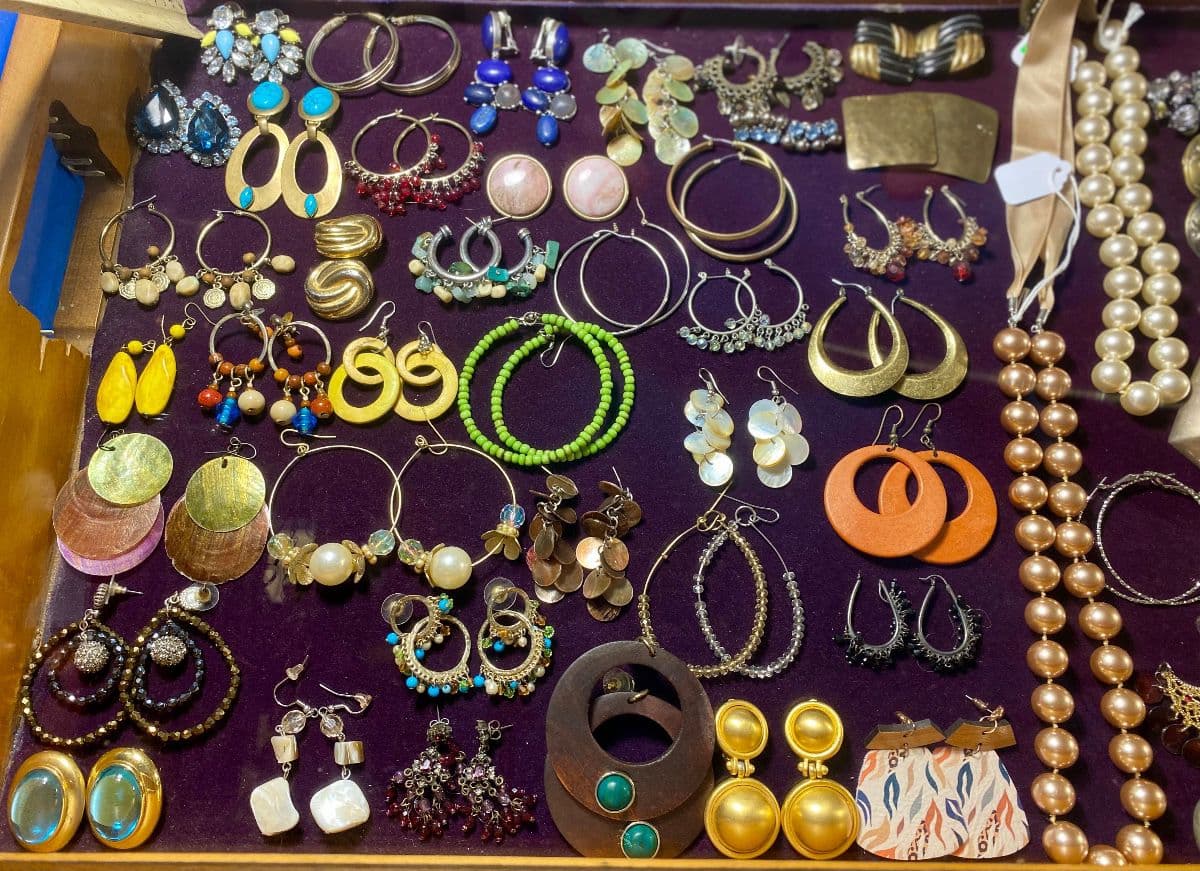 The Ultimate 4 Day Estate Sale in Avondale Estates-Antiques, Vintage, and Hidden Treasures photo 4