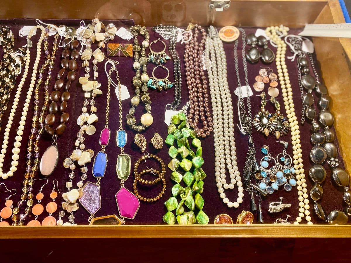 The Ultimate 4 Day Estate Sale in Avondale Estates-Antiques, Vintage, and Hidden Treasures photo 3