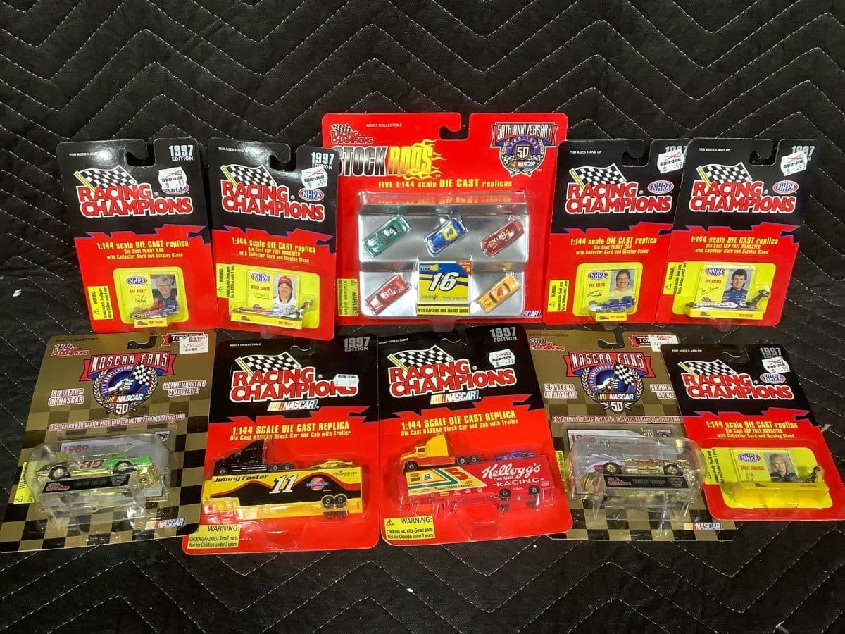 ONLINE ONLY AUCTION IN HOUSE SHIPPING photo 11