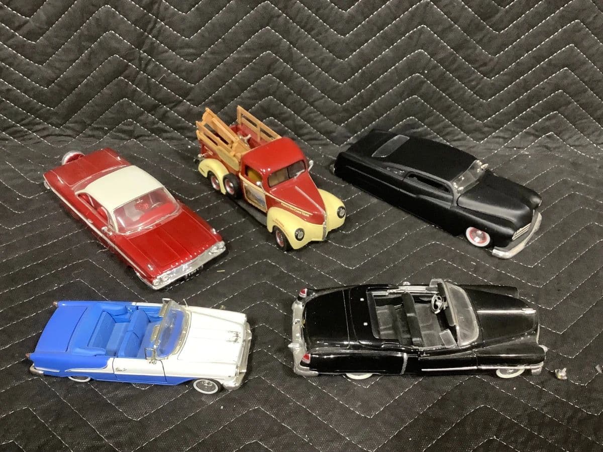 ONLINE ONLY AUCTION IN HOUSE SHIPPING photo 7