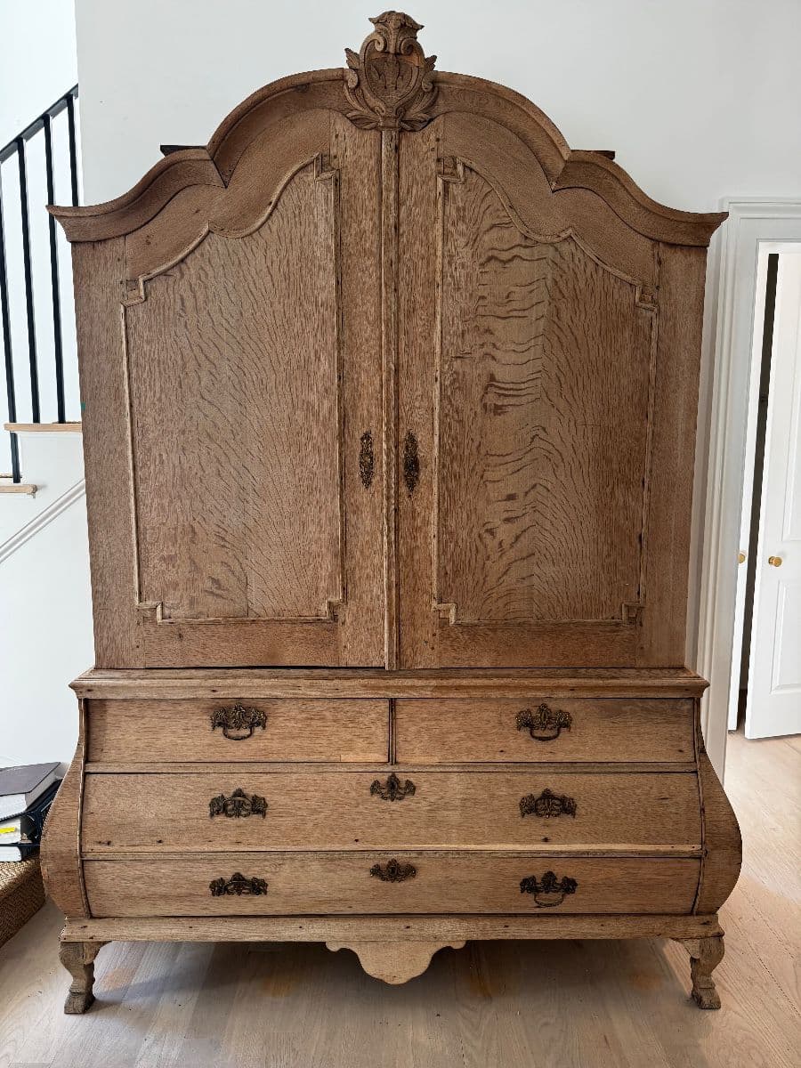 Beautiful Buckhead Sale- Luxury Furniture, Rugs, Designer Accessories & More photo 7