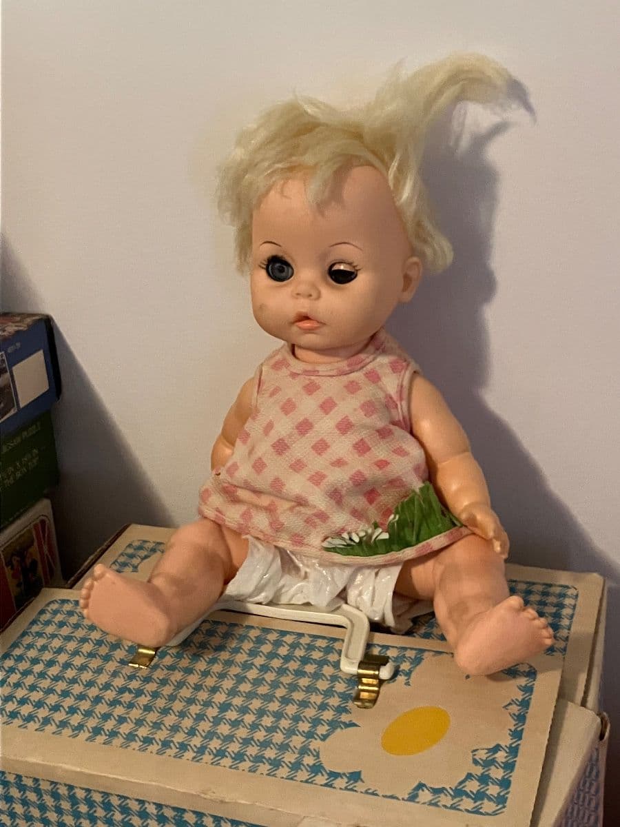 Everything Vintage: Clothes, Toys, Home Decor & Furniture photo 9