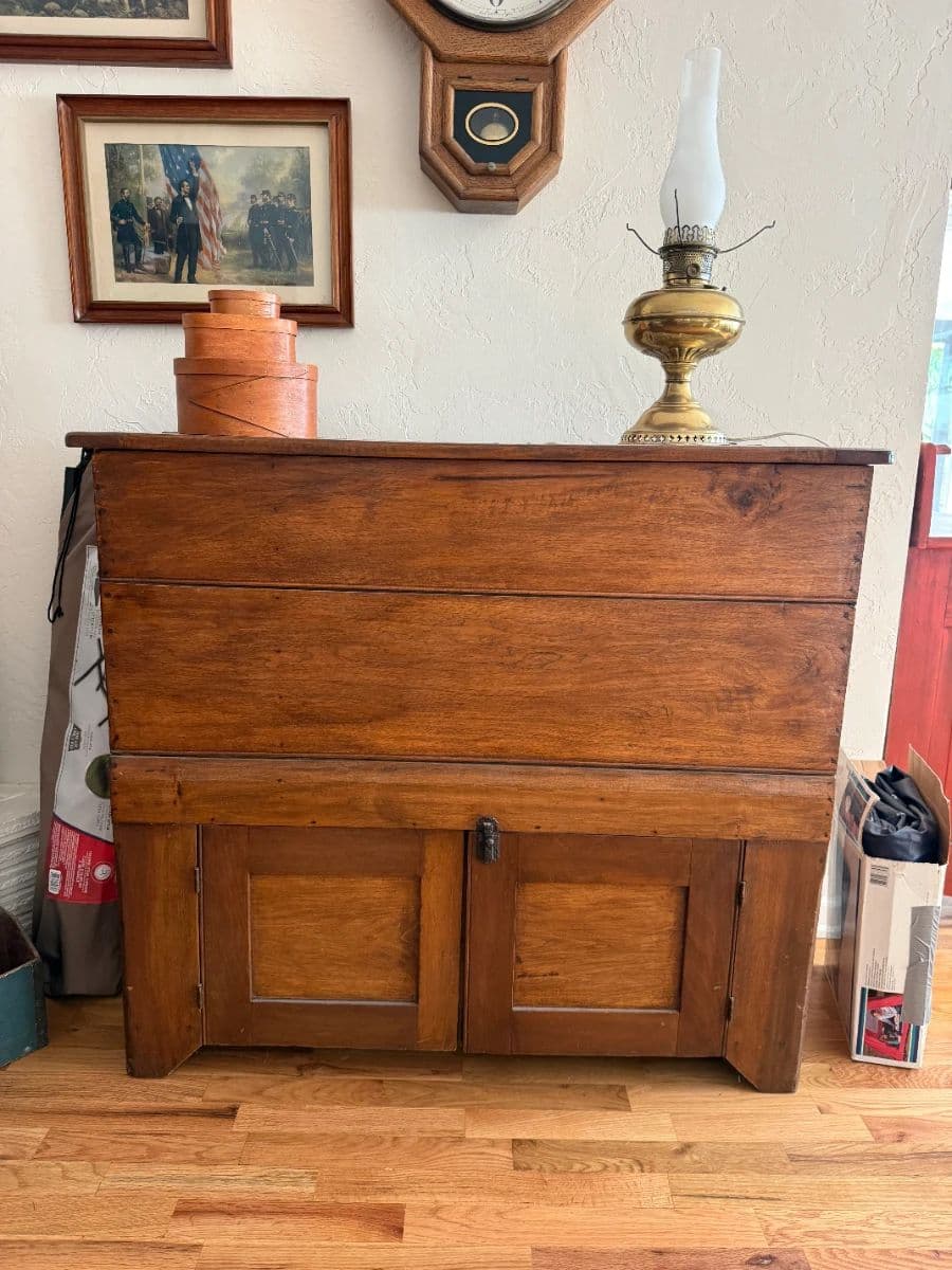 Noble - Medford Primitive, Farmhouse, Vintage and Antiques! photo 7