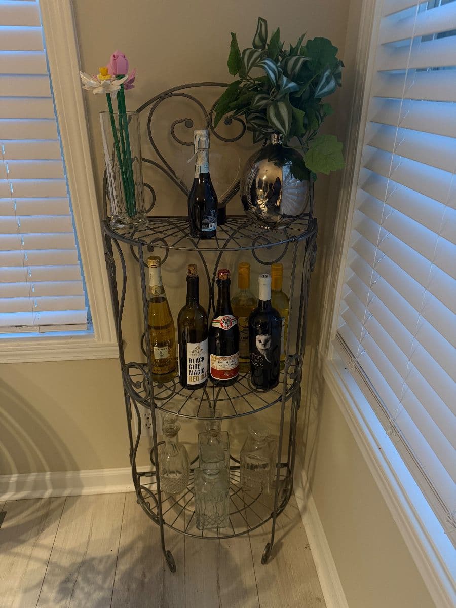 Beautiful Home Estate Sale - Furniture, Decor & Everything in Between photo 4