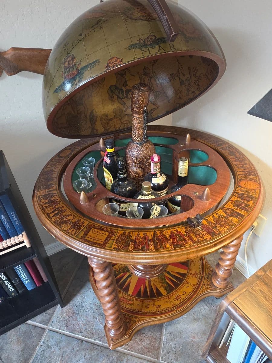 Part 1 of 2! World Travelers Beautiful Furniture and Items. Vintage and Asian Collectibles photo 9