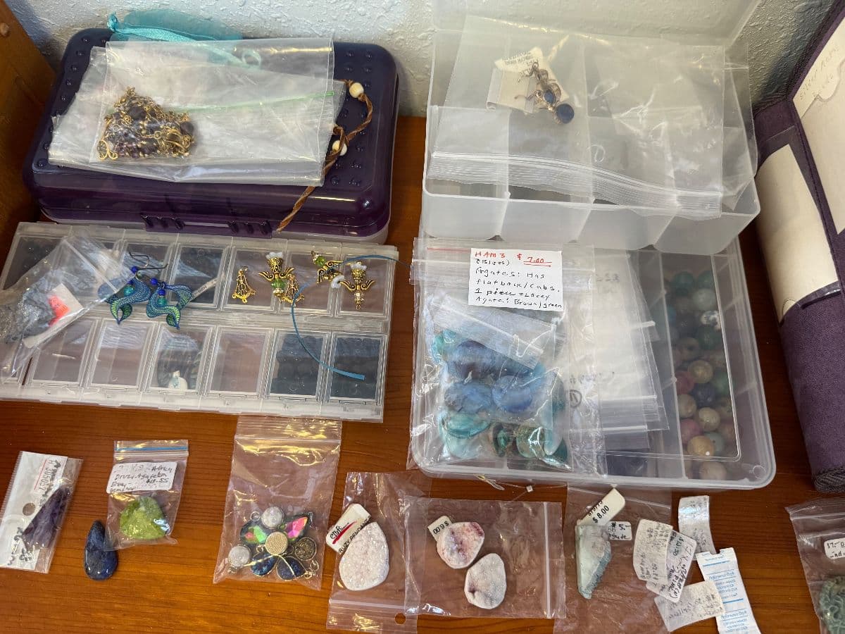 Vancouver ESTATE SALE Jewelry Making Stained Glass Studio photo 5
