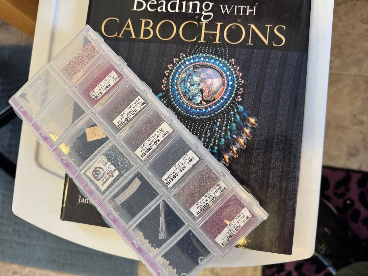 Vancouver ESTATE SALE Jewelry Making Stained Glass Studio photo 7