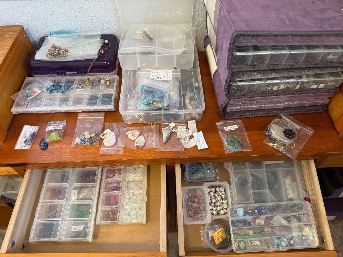 Vancouver ESTATE SALE Jewelry Making Stained Glass Studio photo 2