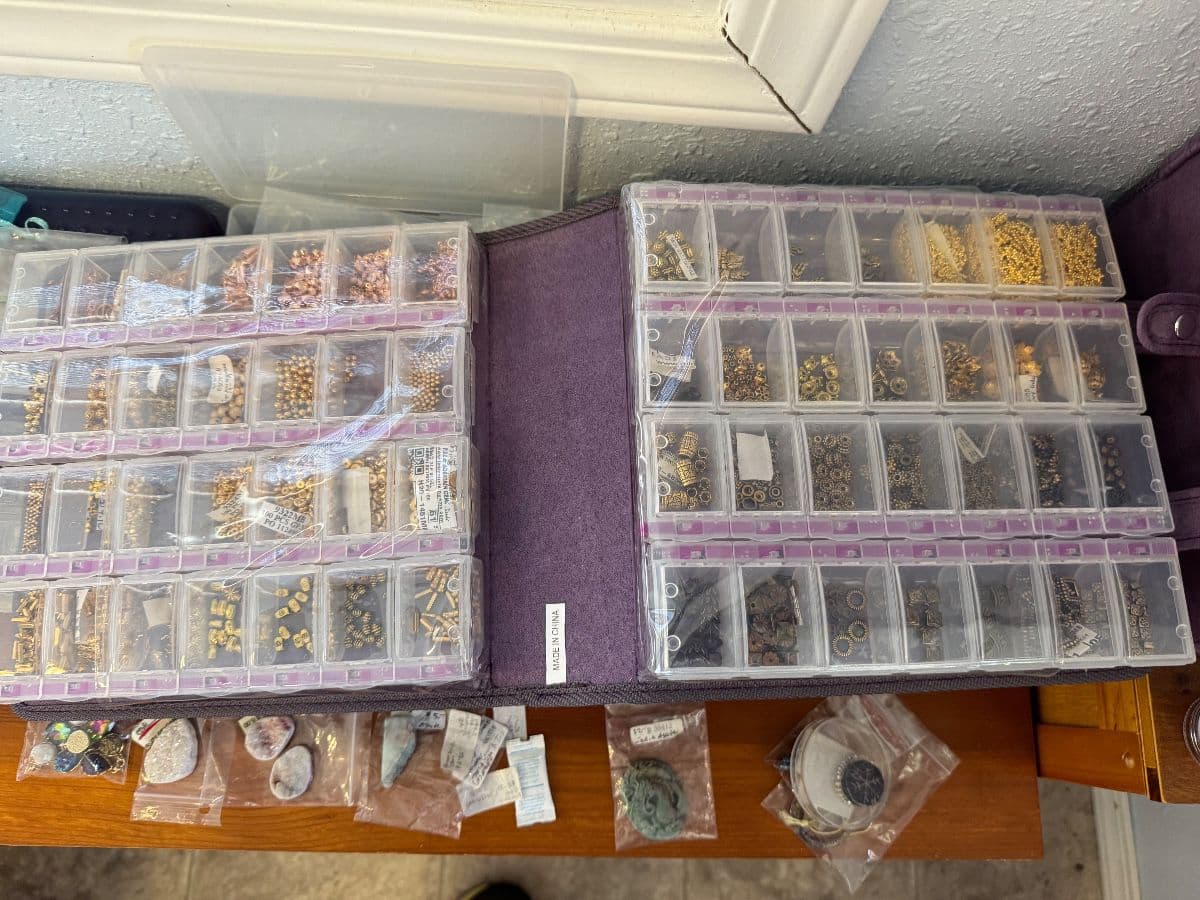 Vancouver ESTATE SALE Jewelry Making Stained Glass Studio photo 6