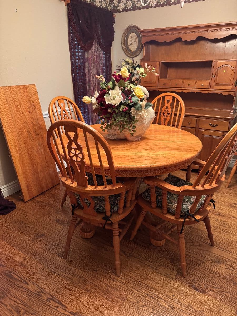Estate Sale photo 5