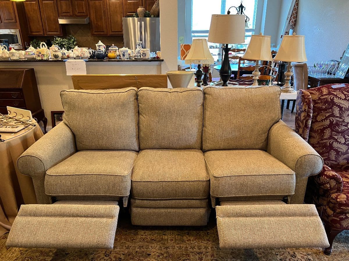 Estate Sale -Falconhead West photo 12