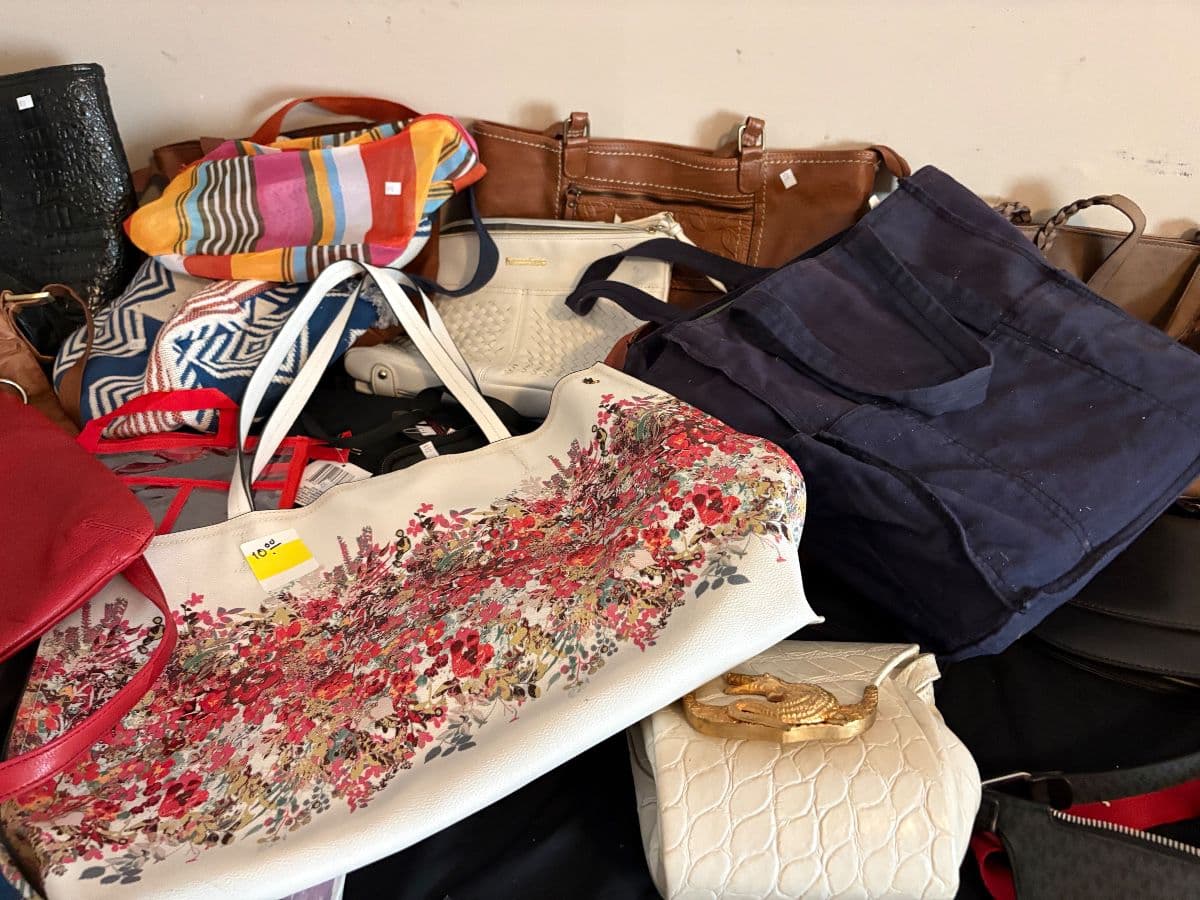 Estate Sale In Donelson photo 9