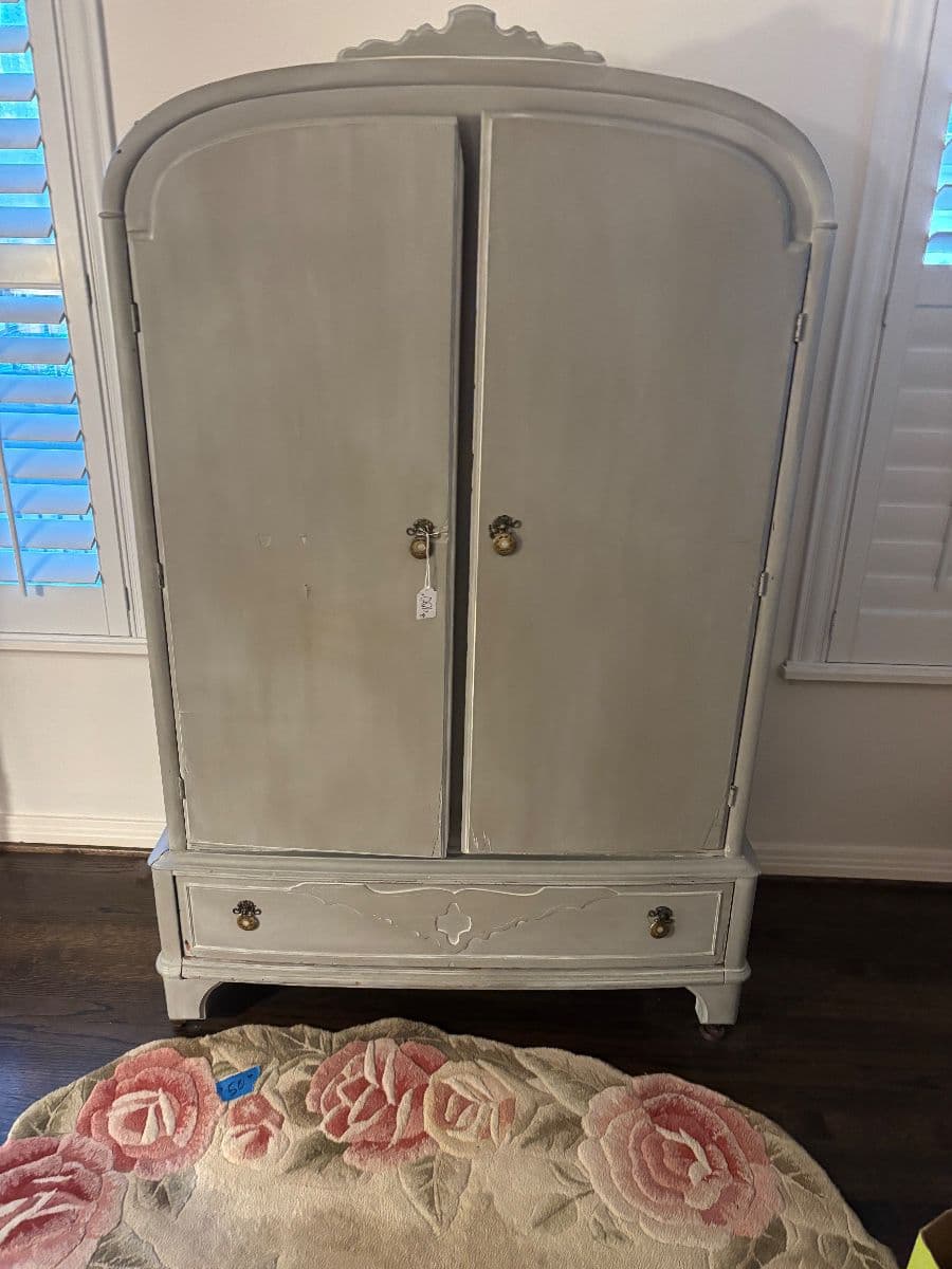 Private Sale photo 5