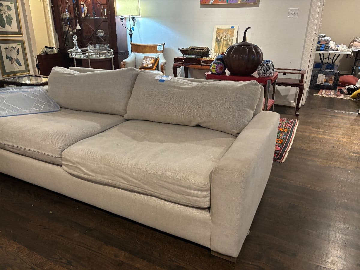 Private Sale photo 2