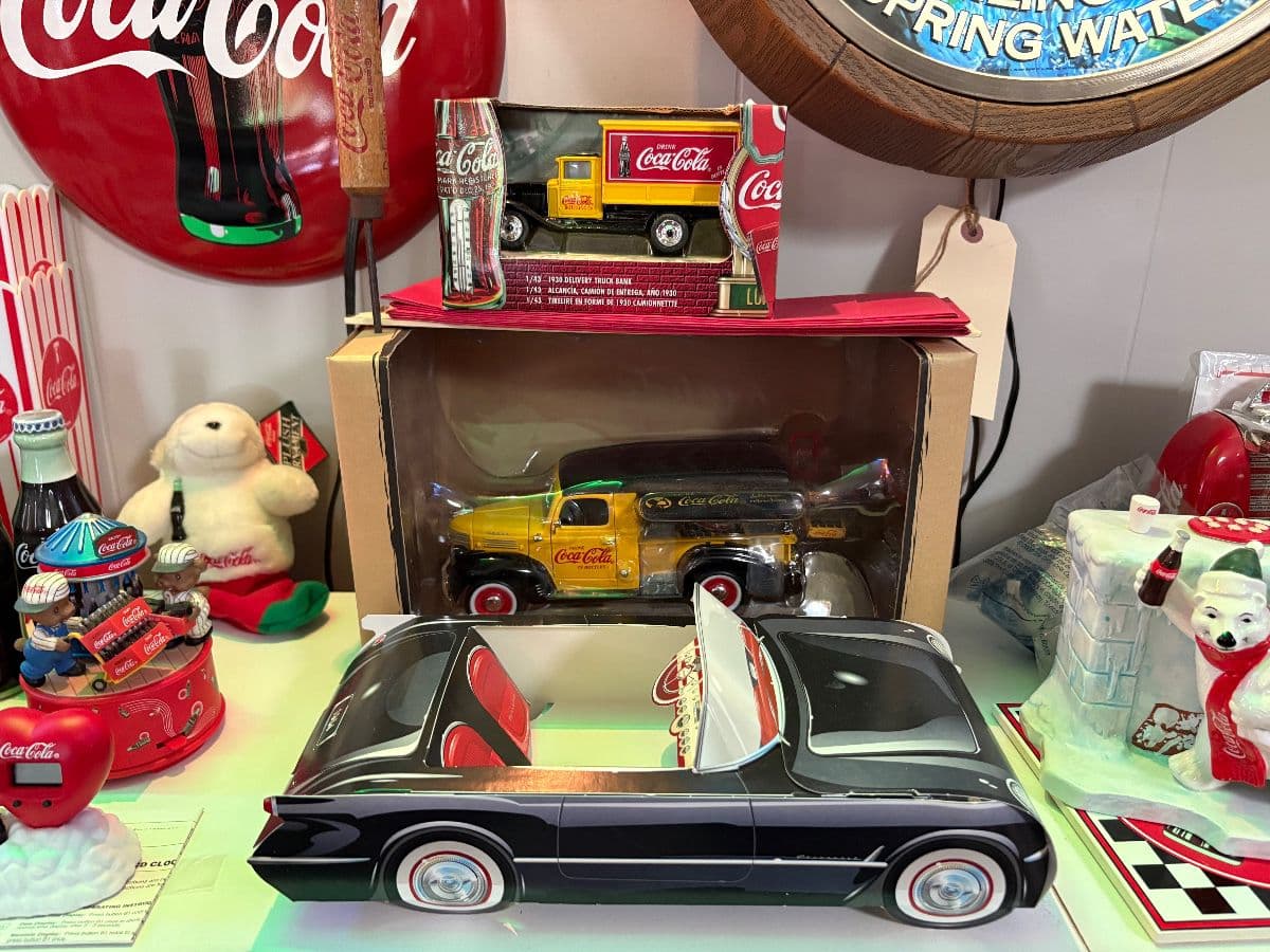 Salvaged by Sonya * Estate Sale * Massive Coca Cola Colletion * Collections Fill The Entire Estate photo 12