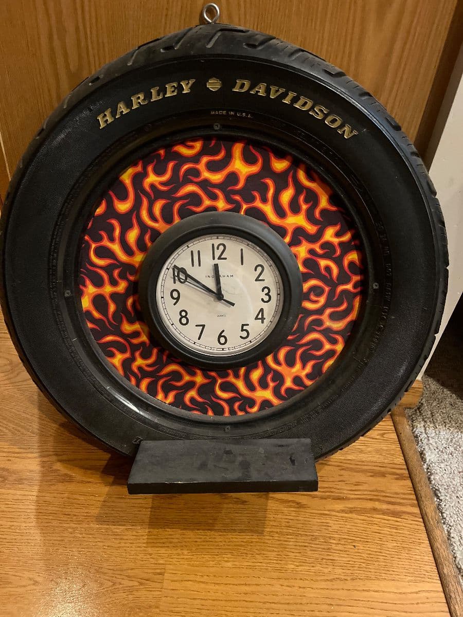 NICE ANTIQUES AND MORE ROCKFORD ESTATE SALE photo 3