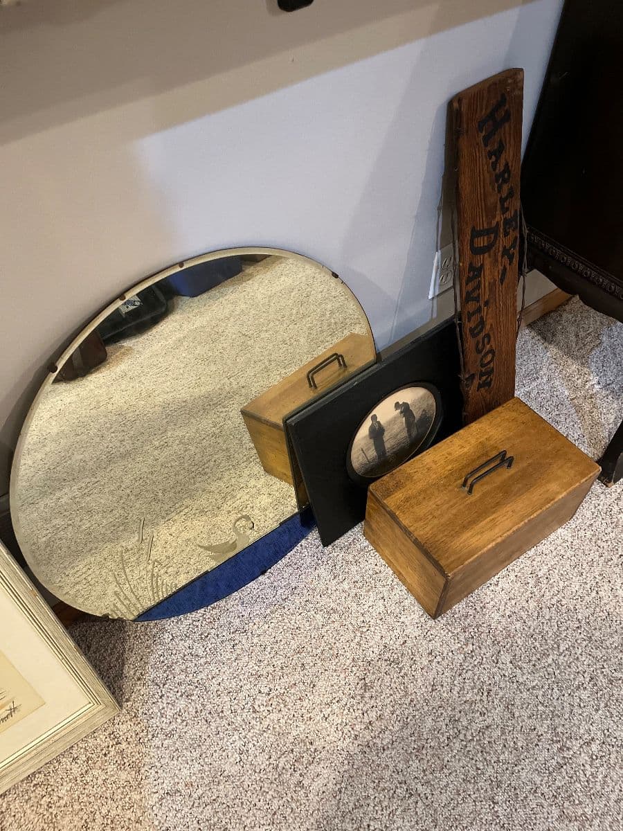 NICE ANTIQUES AND MORE ROCKFORD ESTATE SALE photo 5
