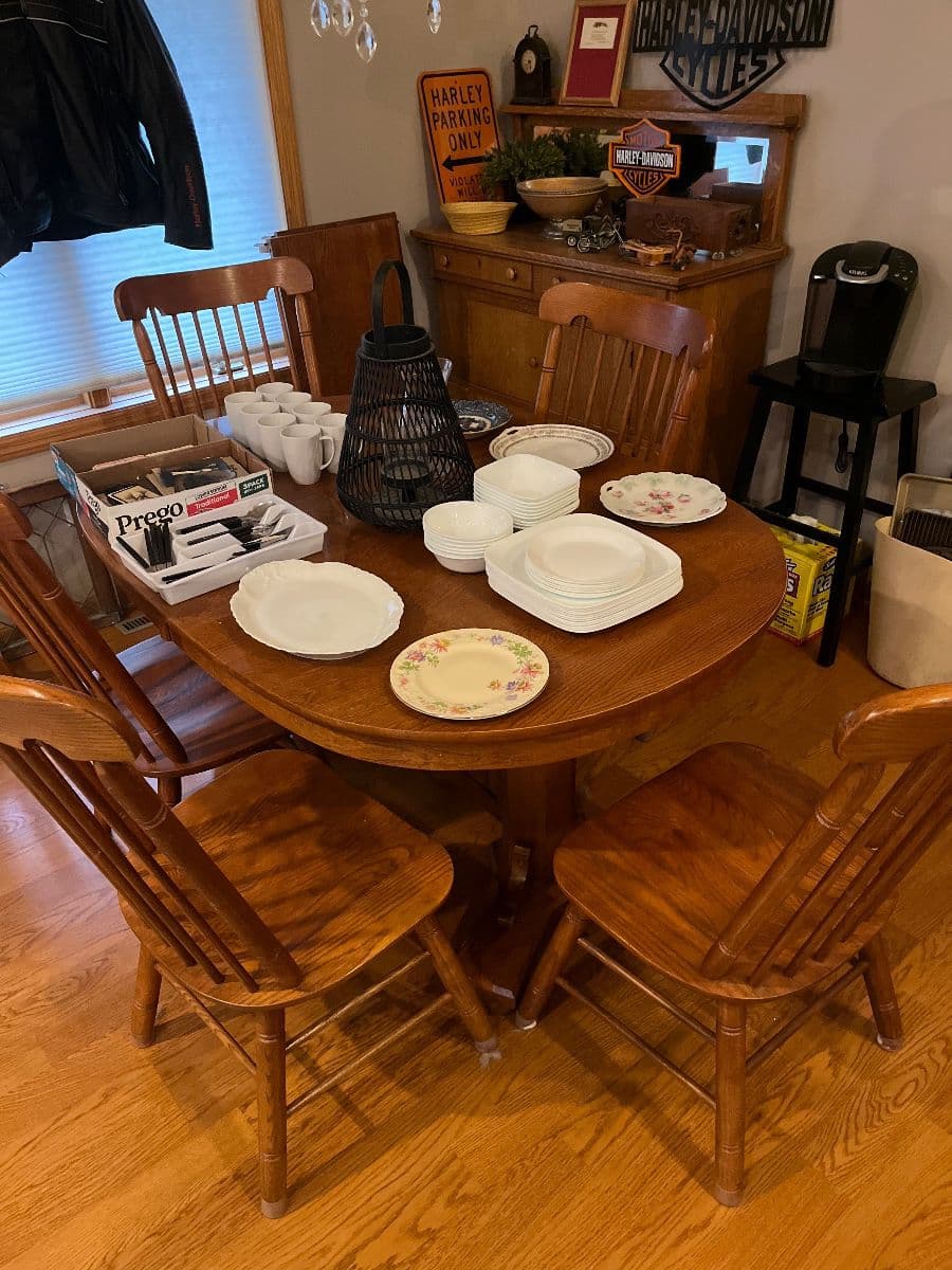 NICE ANTIQUES AND MORE ROCKFORD ESTATE SALE photo 12